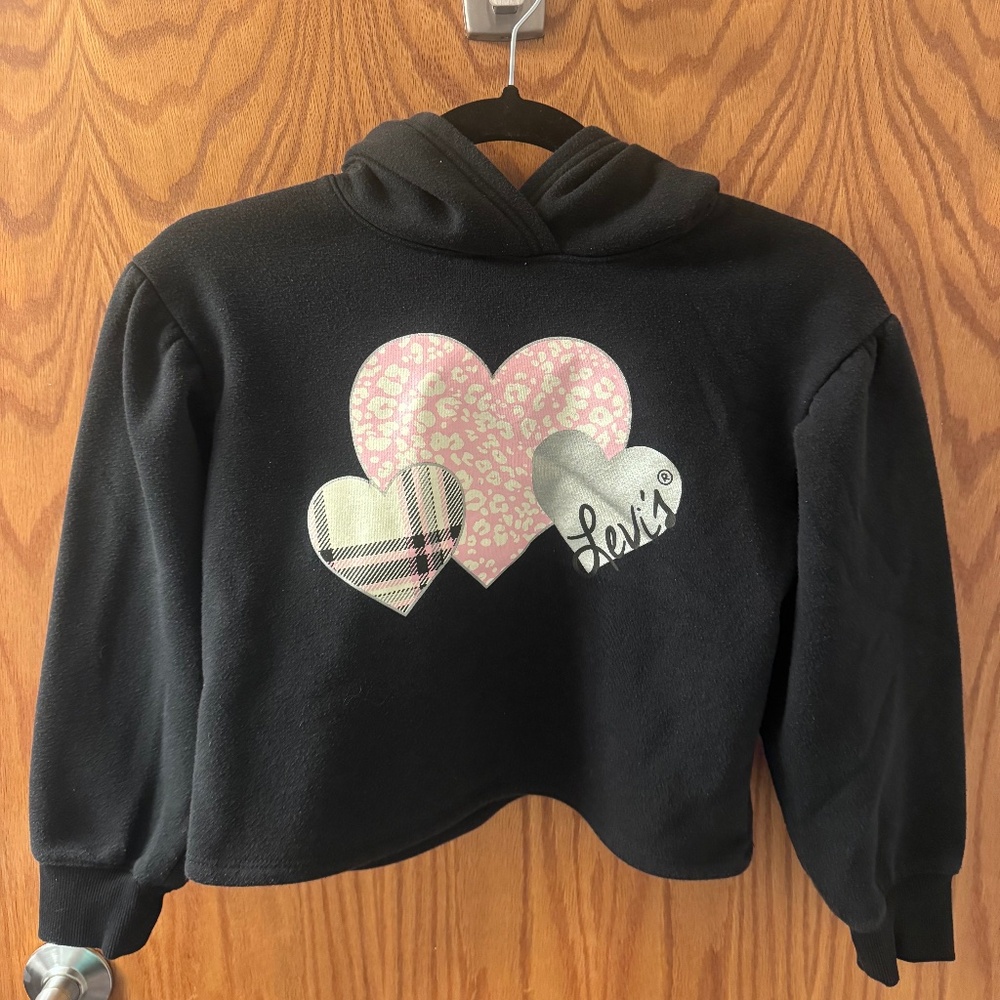 Levi’s Girls Cropped Hoodie Hearts Graphic Black Size Small (8–10)